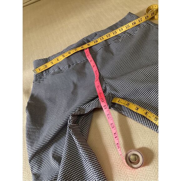 CJ Banks Capris 14 Average - Picture 3 of 8